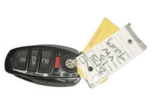 11-17 Volkswagen Touareg VW Smart Key Fob Remote Keyless Entry Transmitter OEM picture