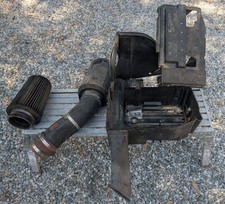 Used 2002 Ford Excursion F250 7.3L K&N Battery Tray & Cover 2 Cone Filters picture