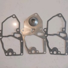 VINTAGE NOS JOHNSON EVINRUDE OMC BAFFLE PLATE & GASKETS  OEM #377070.  SHIPPING picture