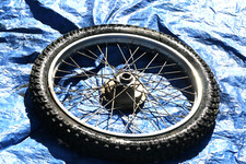 1975 KAWASAKI KE 175 OEM FRONT  WHEEL RIM HUB  (SEE BELOW) picture