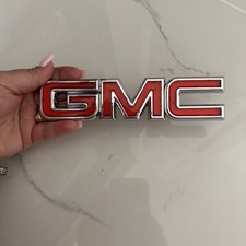 07-14 GMC Sierra Rear Tailgate Emblem 22764045 picture