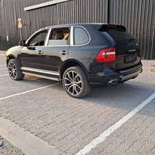 2008 Porsche Cayenne Door Shell Used OEM 95553301105GRV picture