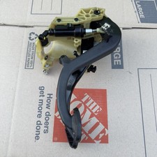 04-10  BMW E60 E61 E63 E64 M5 M6  M/T Clutch Brake Pedal Complete Assembly OEM picture