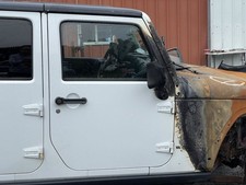 2011-2018 Jeep Wrangler Right Passenger Side Front Door Burned Top Usable White picture