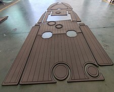 1984-1987 Boston Whaler 18 Outrage Cockpit  BOW  1/4