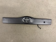 2004-09 Toyota Prius Rear Liftgate Handle Garnish Trim OEM Gray picture