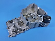 13-17 BMW F06 F10 F12 F13 M5 M6 S63 ENGINE UPPER OIL PAN FILTER HOUSING OEM picture