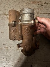 carter w1 carburetor- good rebuildable core picture