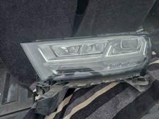 2017-2019 AUDI Q7 LEFT SIDE DR OEM LED HEADLIGHT HEADLAMP COMPLETE 8M0941033B picture