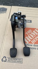 97-06 BMW E46 MANUAL TRANSM PEDAL ASSEMBLY Clutch BRAKE Pedal Assembly USED OEM picture