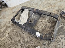2015-2019 GM 2500-3500 Trucks OEM Gooseneck Trailer Hitch, Black, ID 84164445 picture