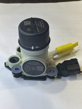 OEM Bosch DEF Pump for 2014-2023 Jeep Grand Cherokee RAM 1500 2500 68240043AA picture