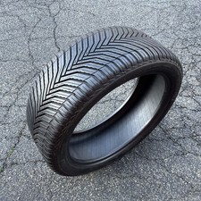 255/40R21 Michelin CrossClimate 2 102V 8/32 NO PATCH picture