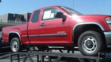 QMI 145022 Fender Trim Molding for Chevrolet Colorado 2004-2012 4Dr 1.6
