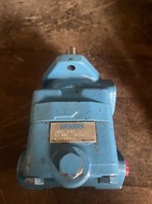 NOS VICKERS V20F 1P8P 1A6H 22L 02-141967-5 STYLE VANE PUMP picture