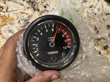 1972  1973 YAMAHA DT 2 - DT 3  250 and RT 2 RT 3  360 TACHOMETER  picture