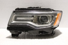 2014-2016 Jeep Grand Cherokee Left Side HID Headlight Assembly OEM 68111001AM picture
