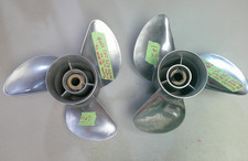 Pair of Used OEM Yamaha 150-300HP 15 Spline 13 3/4x17 Pitch Stainless Propellers picture