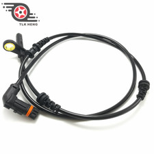 Front Left / Right ABS Wheel Speed Sensor 2215400317 For Mercedes Benz C216 W221 picture