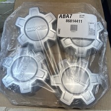 NEW GMC SIERRA 1500 2019-2026 SILVER CENTER CAPS - SET 4 - 8013 - 84173372 OEM picture