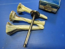 4 Aelite Intake Valves For: AEC: Engine: AH690, AV690 picture