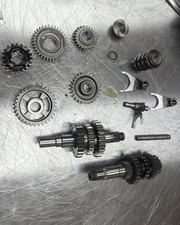 2000-2005  SUZUKI DRZ400E OEM TRANSMISSION INPUT & OUTPUT SHAFT GEARS GEAR BOX picture