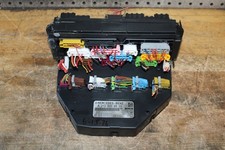 14-17 Mercedes E-Class FRONT SAM MODULE FUSE RELAY BOX OEM A2129006924 picture