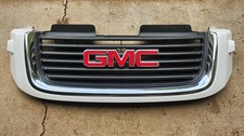 02-09 GMC ENVOY FRONT GRILLE GRILL W/ WASHER NOZZLE HOOD BUMPER WHITE OEM picture