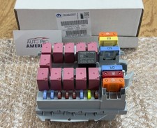 INTELLIGENT POWER CENTER 14-22 RAM PROMASTER 1500 2500 3500 OEM MOPAR 68305537AB picture