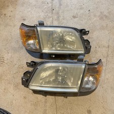 1998-2002 Subaru Forester OEM Headlights Driver Side Passenger Side Left Right  picture