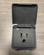 2020-2023 Silverado 2500HD Sierra 2500HD Power Outlet Receptacle 120v84581301 picture