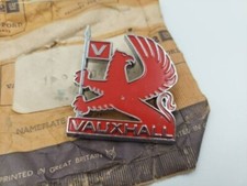 VAUXHALL 1984 GRIFFIN METAL FRONT BADGE EMBLEM VINTAGE CAR NOS picture