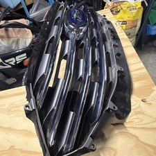 Ford Edge Front Upper Grille Used OEM picture