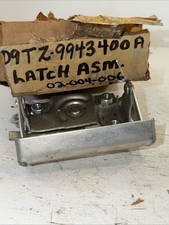 NOS OEM Ford D9TZ-9943400-A REAR TAIL GATE HANDLE 1973-1979  F-100-F350 Trucks picture