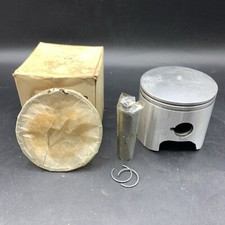 1980-1984 Yamaha Piston Replacement Kit-NOS +0.50 picture