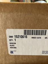 GM Saturn 15210616 Front Window Door (GLASS ONLY)  picture