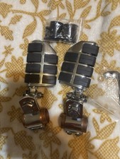 Kuryakyn 7992 Dually ISO Pegs w/ Clevis & 1-1/4in Magnum Quick Clamp Chrome Pair picture