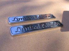 👉JAGUAR XKR X100 TRUNK BOOT LID LOGO BADGE LIMITED EDITION METAL EMBLEM 00-06 picture