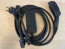 2022 - 2024 GM EV Charger Cadillac Lyriq Celestiq GMC Hummer Sierra electric suv picture