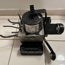 2010-2011 Toyota Tundra ABS Hydraulic Brake Pump Module Assembly OEM / WARRANTY picture