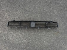 17-20 BMW 530e 530 540  G30 Front Lower Radiator Air Shutter Grille Assembly OEM picture