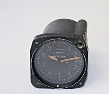 Vintage Kollsman Altimeter, Model 371S-03 picture