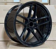 20x9 / 20x10.5 Staggered 20