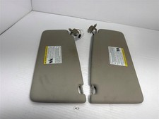 2018-2023 Volkswagen Atlas Driver Sun Visor OEM picture