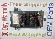 95480-2C310 2003-2008 Hyundai Tiburon Fuse Box BCM Relay Unit picture