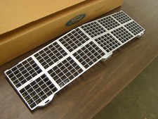 NOS OEM Ford 1980 - 1983 Fairmont Grille Argent 1981 1982 Inner picture