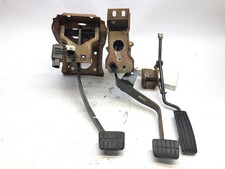 1987 - 1994 Nissan D21 Pickup 5 Speed Manual Trans Pedal Assy Clutch/Brake/Gas picture