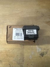~NEW GENUINE PACCAR - Automated Passenger Window Control Switch   p/n - P27-1070 picture
