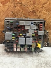 03-05 Chevrolet GMC 2500HD Duramax 6.6 LB7 LLY Underhood Fuse Box 15115618-02 picture