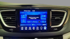 2017 Chrysler Pacifica Front Info Screen Radio GPS Display (ID 68239902) OEM picture